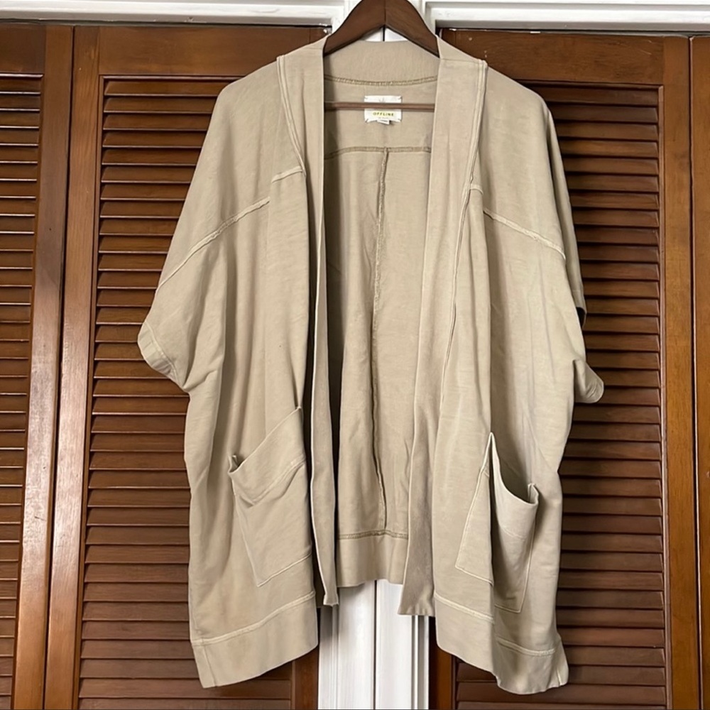 Aerie oversized poncho/sweater. Size M Excellent Condition Can fit A Large